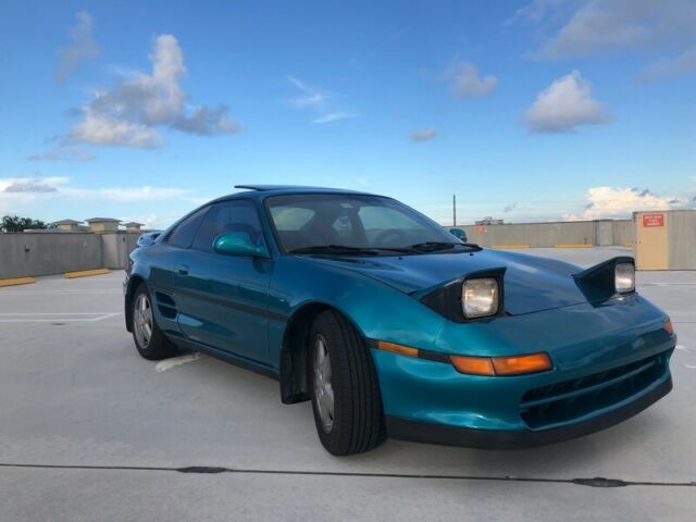 1993 Toyota MR2 Coupe - photo 3