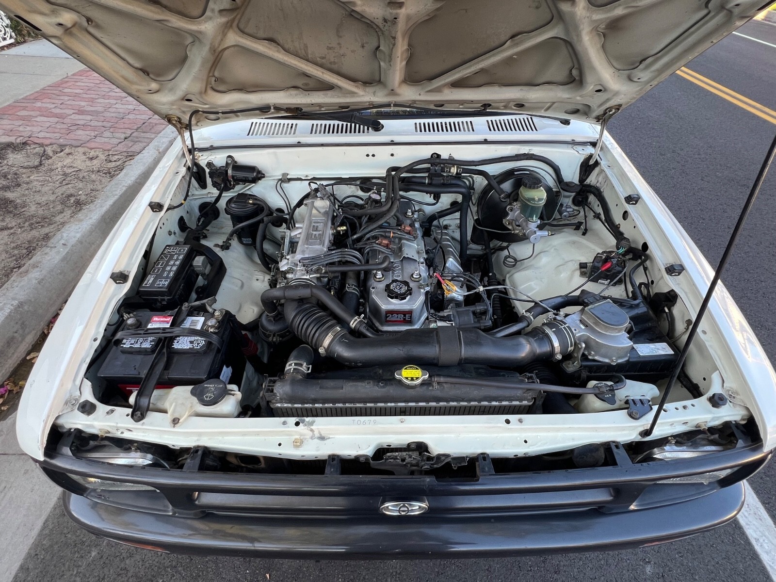 1993 Toyota Tacoma PICKUP TRUCK 22R-E 5 SPEED MANUAL PICK UP - photo 12