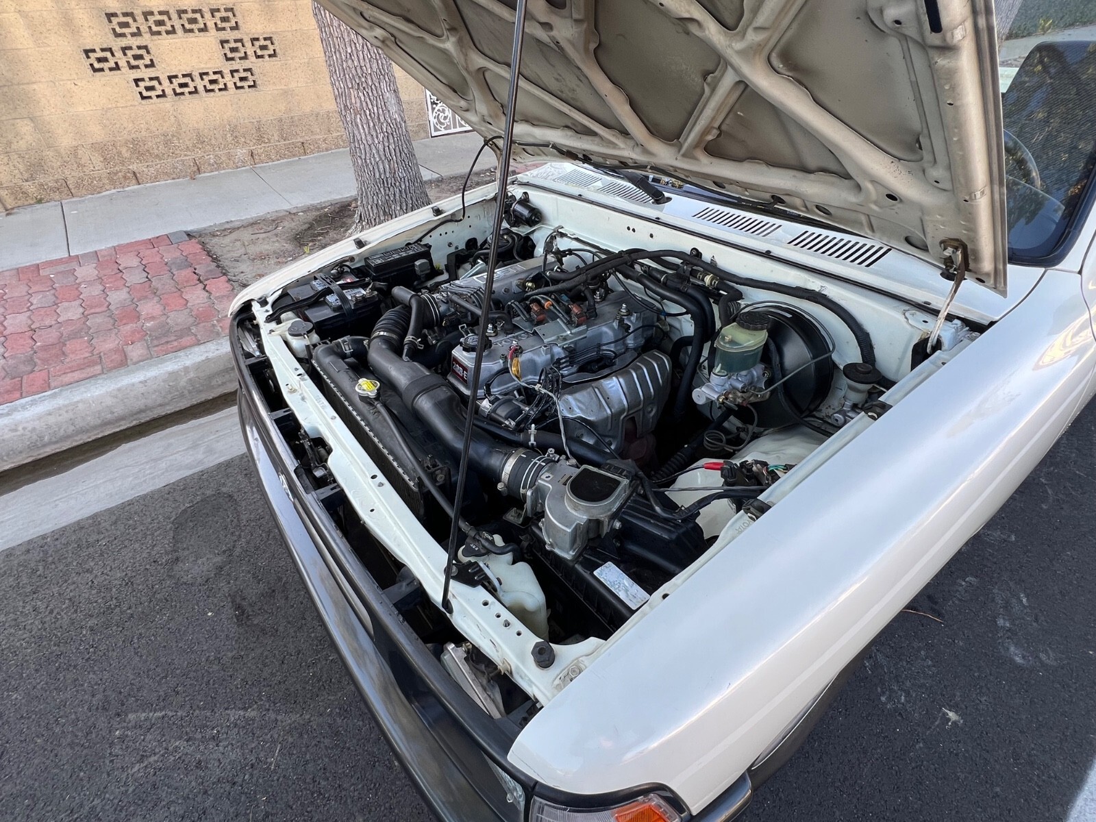 1993 Toyota Tacoma PICKUP TRUCK 22R-E 5 SPEED MANUAL PICK UP - photo 13
