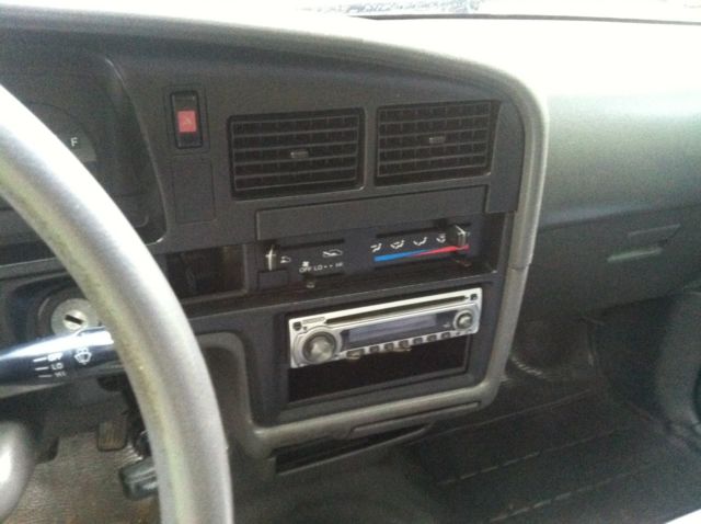 1993 Toyota Pick up - photo 3