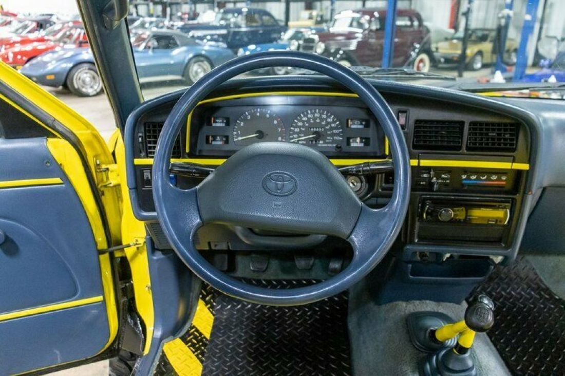 1993 Toyota Pickup - photo 12