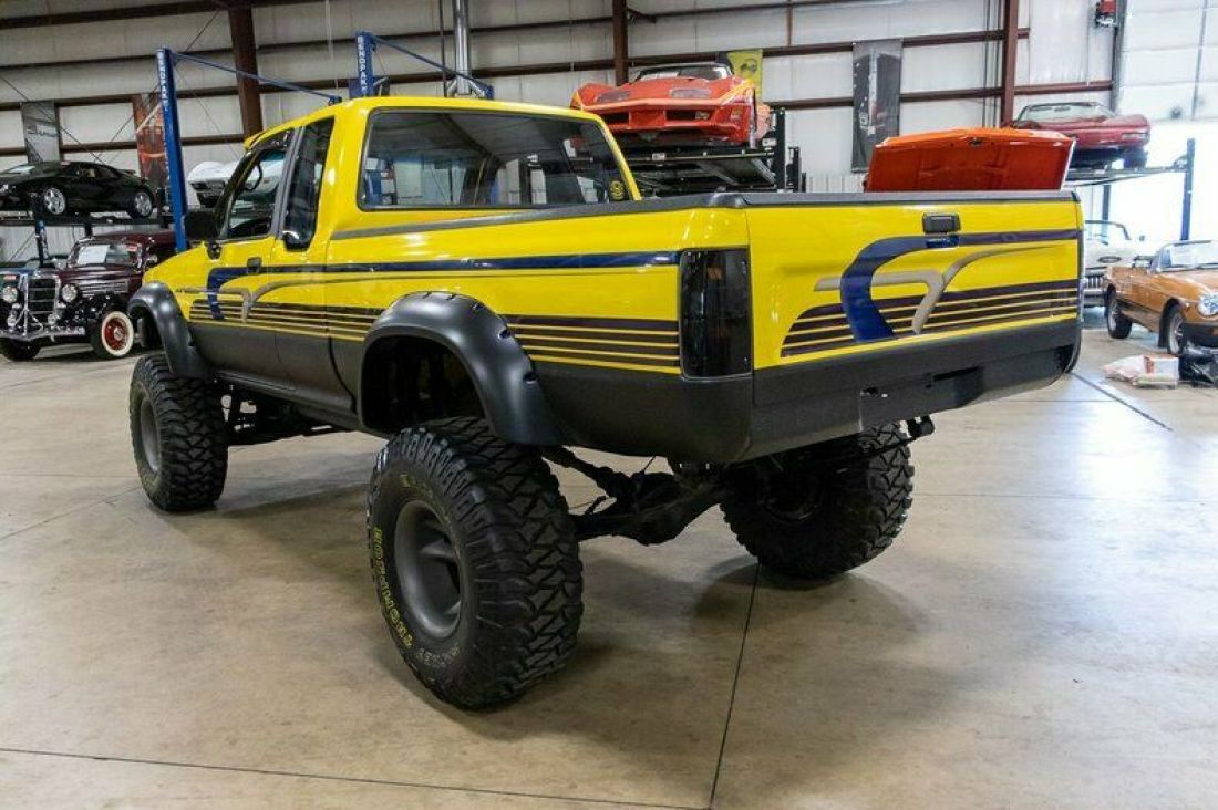 1993 Toyota Pickup - photo 3