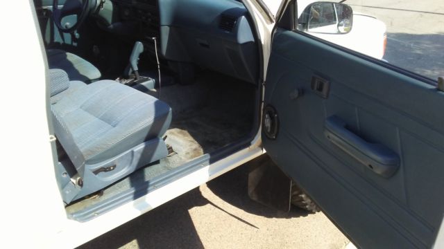 1993 Toyota Pickup DLX - photo 11