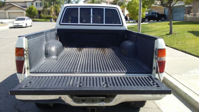 1993 Toyota Pickup DLX - photo 6