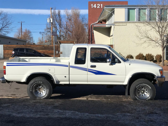 1993 Toyota Pickup DLX - photo 12
