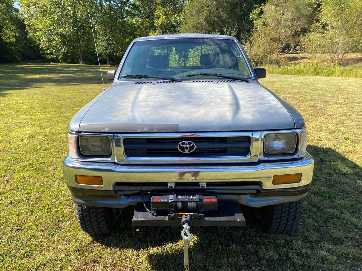 1993 Toyota Pickup 1/2 TON EXTRA LONG WHEELBASE DX - photo 3