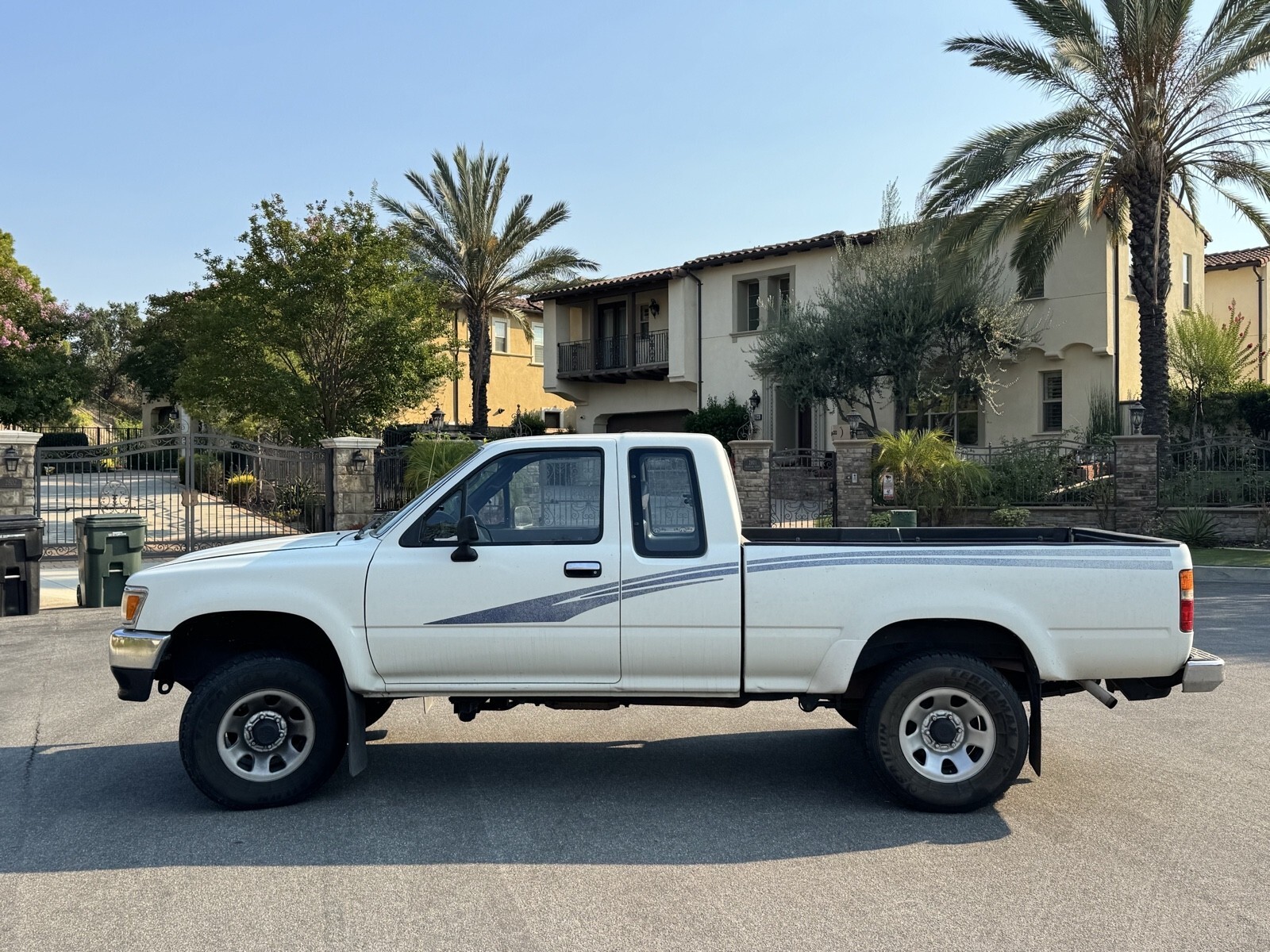 1993 Toyota Pickup 1/2 TON EXTRA LONG WHEELBASE DX - photo 6