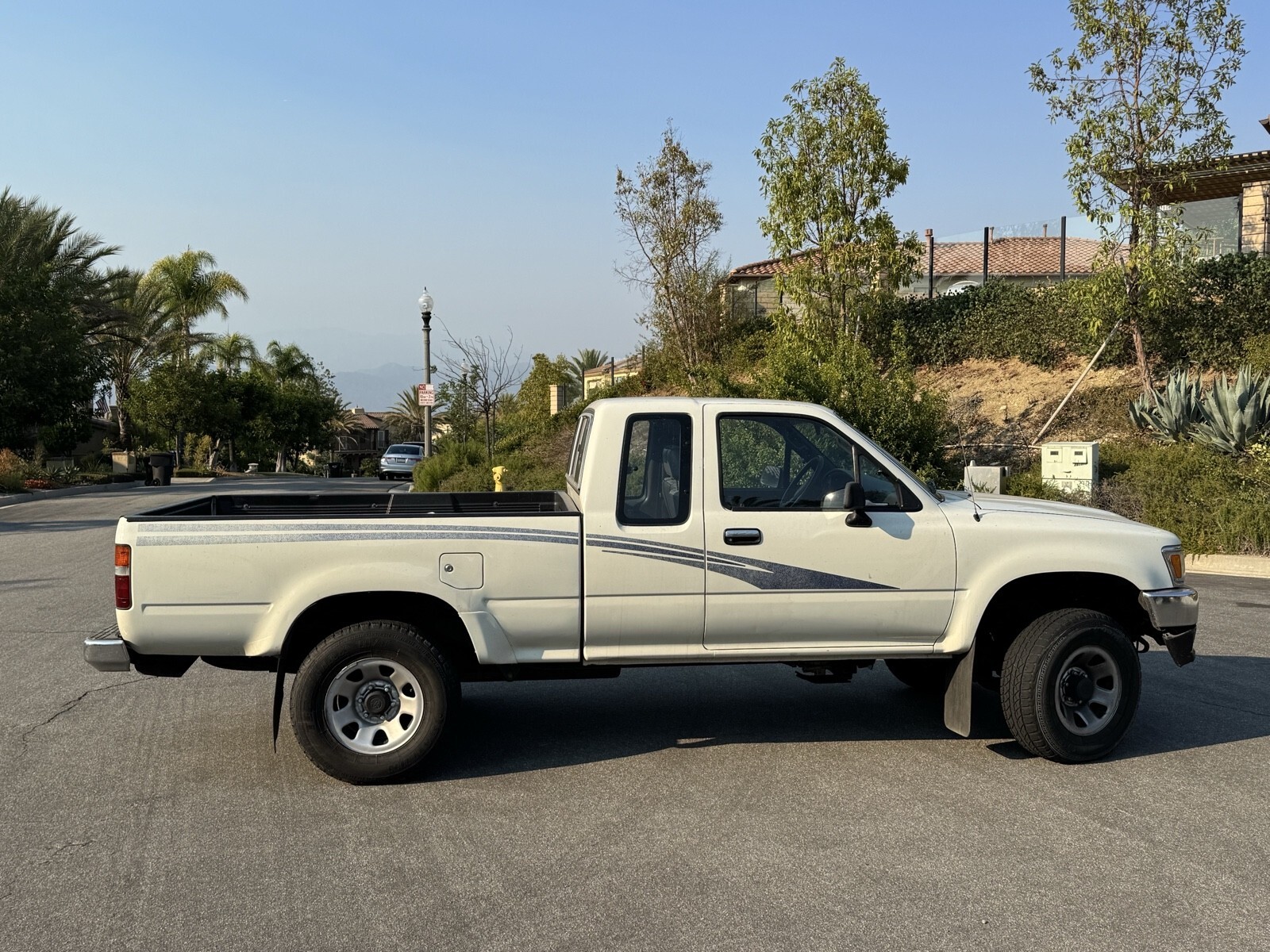 1993 Toyota Pickup 1/2 TON EXTRA LONG WHEELBASE DX - photo 8