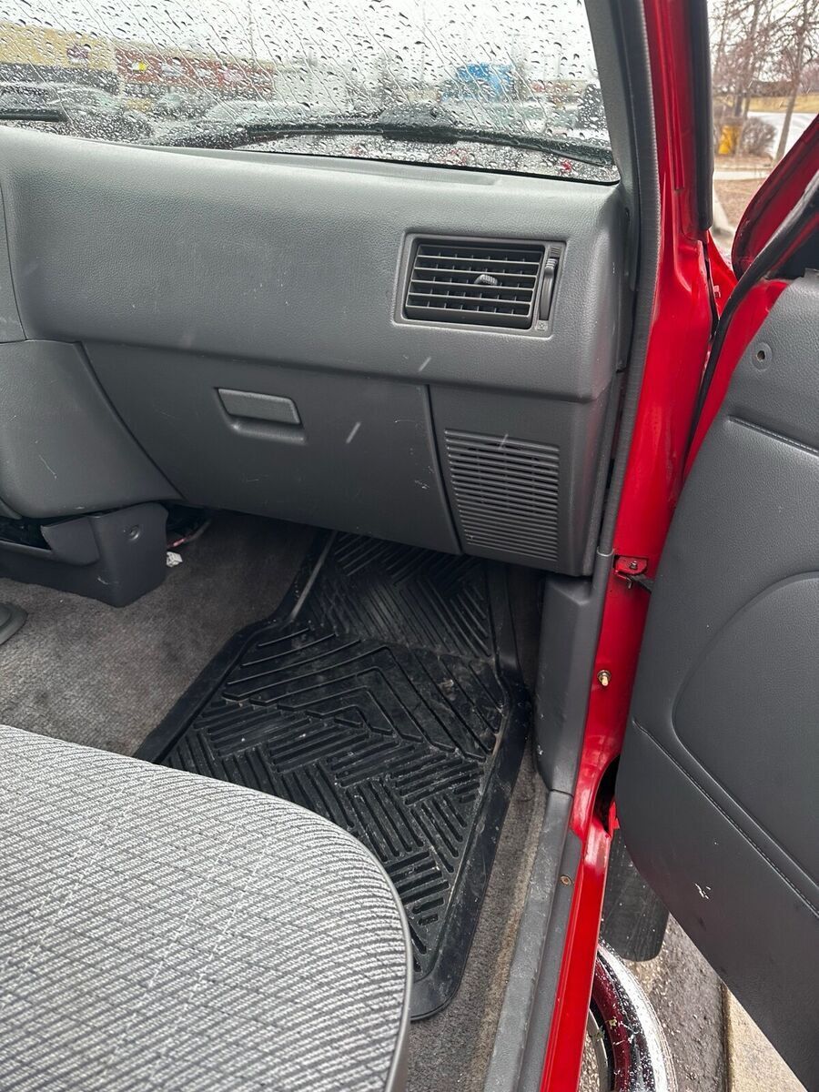 1993 Toyota Pickup 1/2 TON SHORT WHEELBASE - photo 12