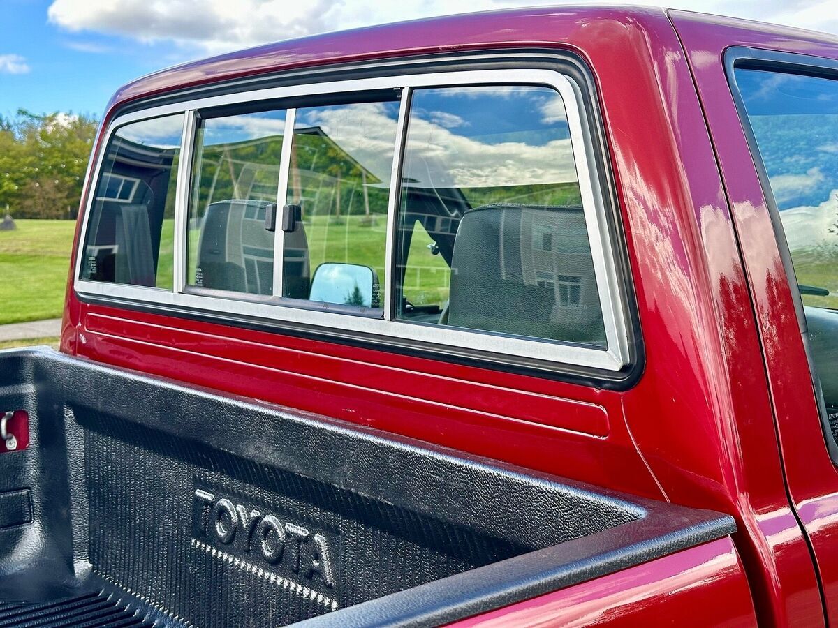 1993 Toyota Pickup - photo 12