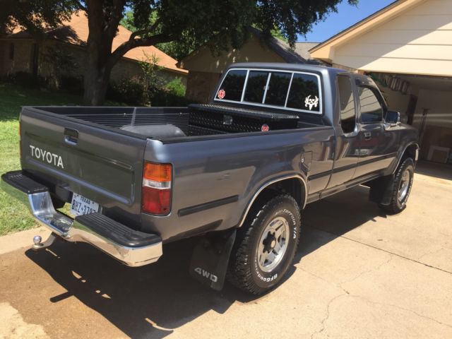 1993 Toyota Tacoma SR5 - photo 2