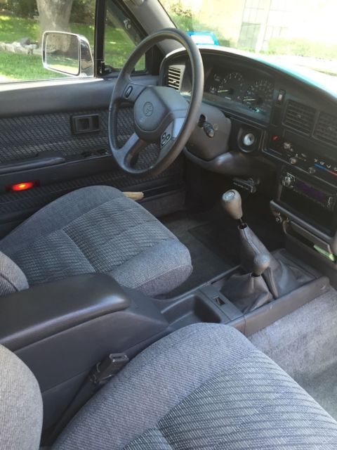 1993 Toyota Tacoma SR5 - photo 5