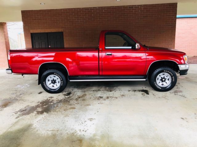 1993 Toyota T100 Pickup SR5 Long bed v6 5spd Miles Only 79,315 4x4 - photo 2