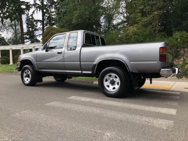 1993 Toyota Pickup Deluxe - photo 4