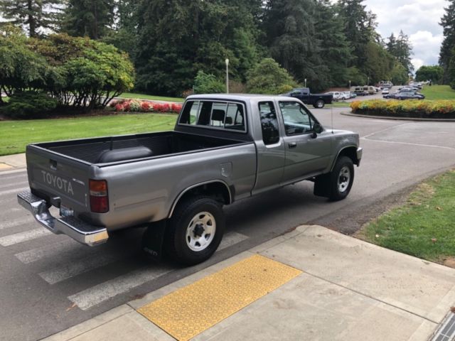 1993 Toyota Pickup Deluxe - photo 8