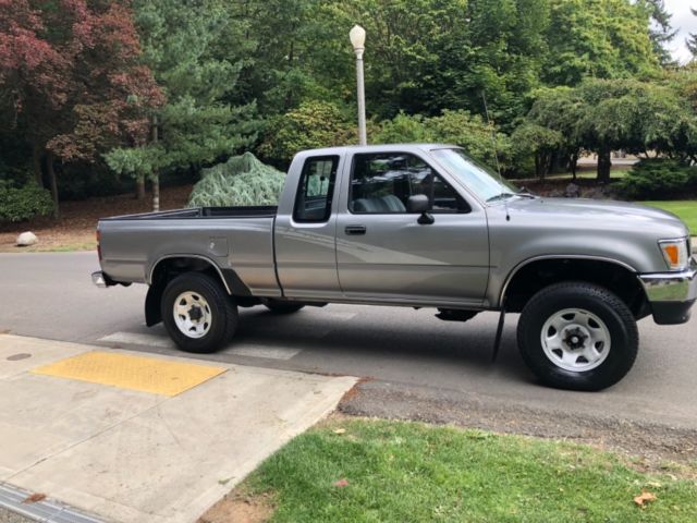 1993 Toyota Pickup Deluxe - photo 9
