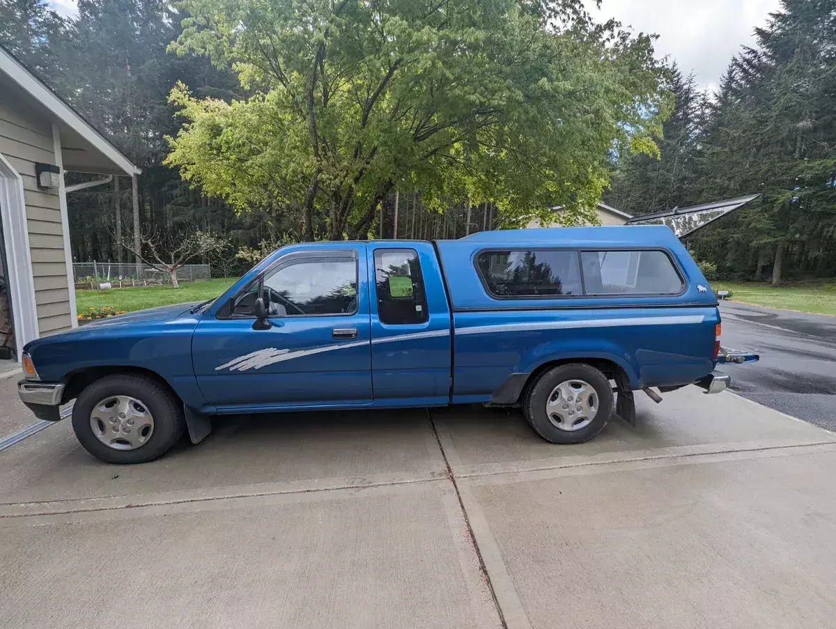 1993 Toyota Pickup Xtra cab 2WD 5 speed 1993 Toyota Pickup