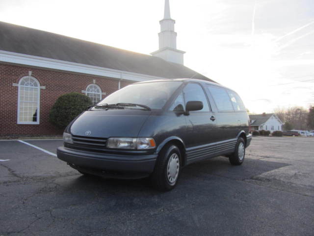 1993 Toyota Previa DX
