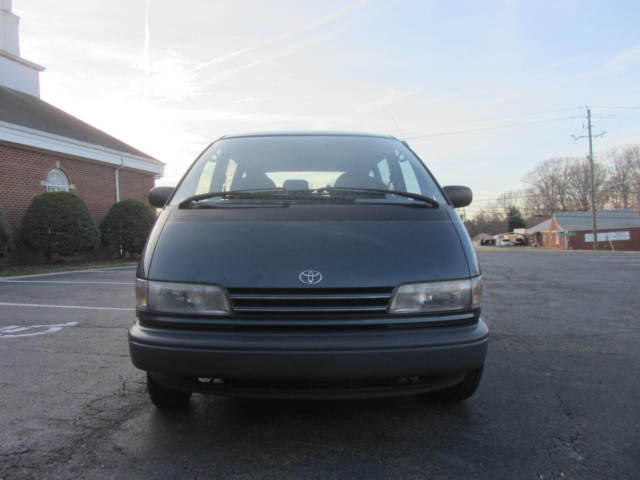 1993 Toyota Previa DX - photo 2