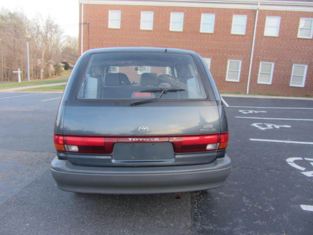 1993 Toyota Previa DX - photo 6