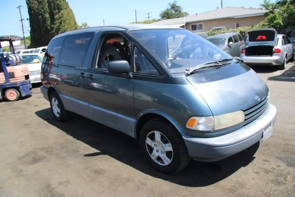 1993 Toyota Previa - photo 7