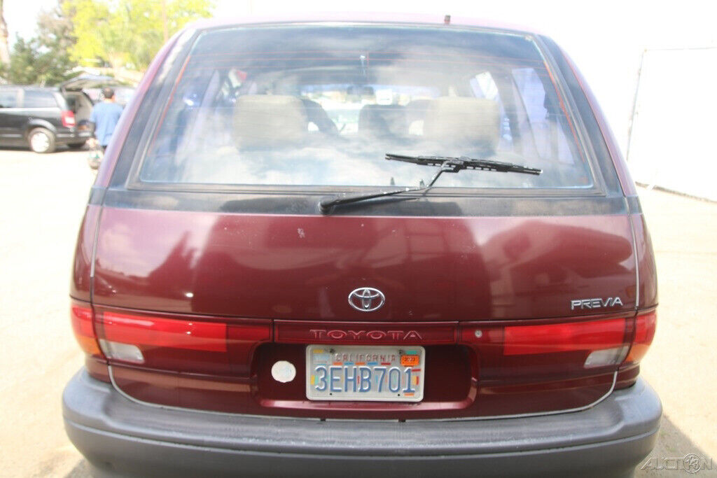 1993 Toyota Previa Deluxe - photo 5