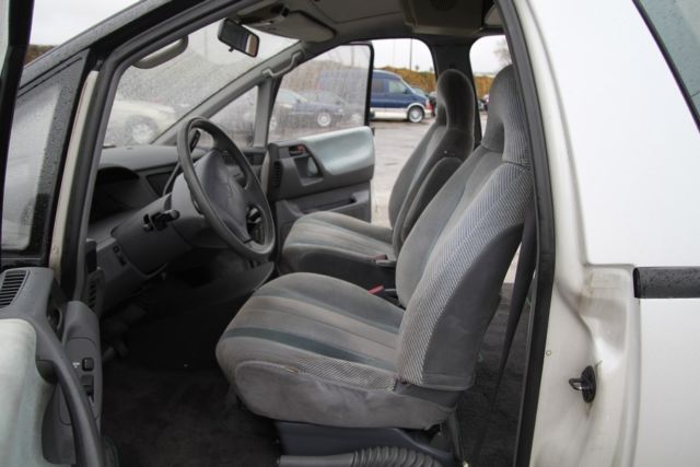 1993 Toyota Previa LE - photo 6
