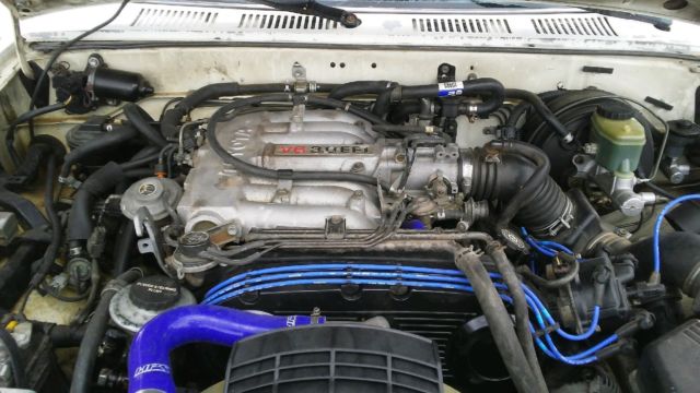 1993 Toyota pickup SR5 - photo 11
