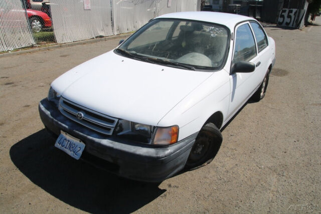 1993 Toyota Tercel - photo 2