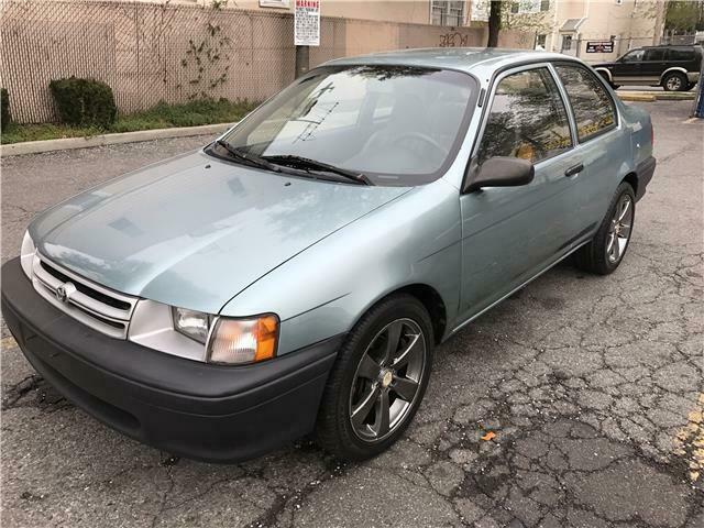 1993 Toyota Tercel Std - photo 2