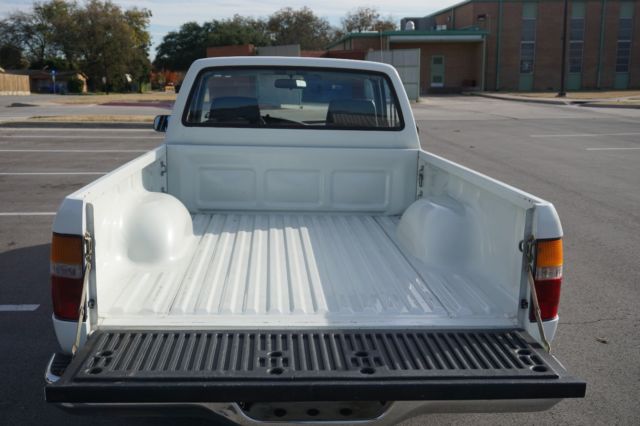1993 Toyota Pickup BASE - photo 5