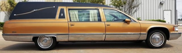 1993 Cadillac Fleetwood - photo 3