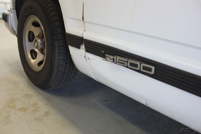 1993 GMC Suburban - photo 10