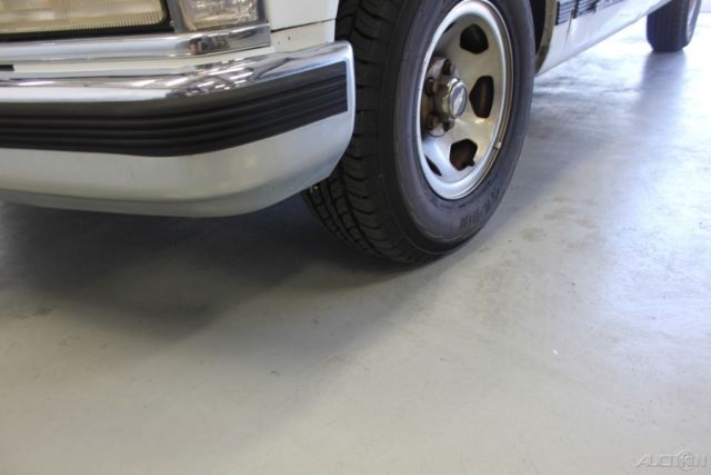 1993 GMC Suburban - photo 7