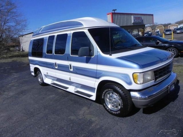 1993 Ford E-Series Van - photo 2