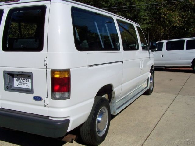 1993 Ford E-Series Van - photo 11