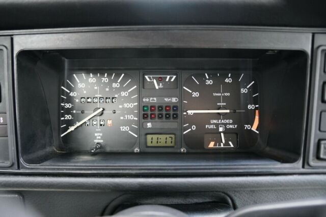 1993 Volkswagen Cabriolet Collectors Edition ONLY 49K MILES KARMANN - photo 6