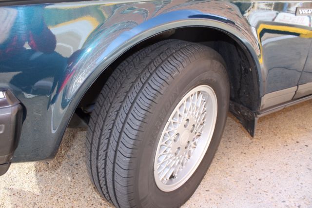 1993 Volvo 240 Wagon - photo 3