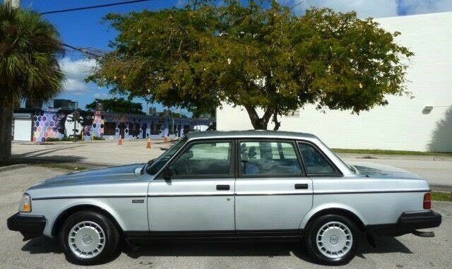 1993 Volvo 240 Base 4dr Sedan - photo 7