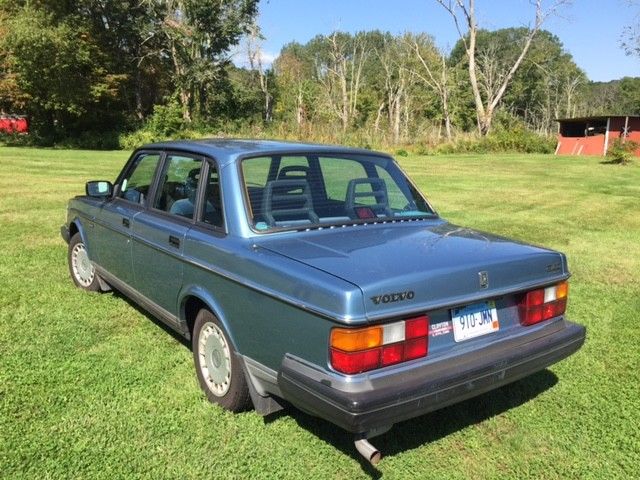 1993 Volvo 240 - photo 6