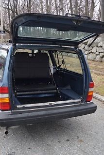 1993 Volvo 240 Base Wagon 4-Door - photo 11