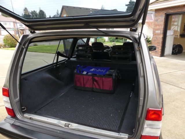 1993 Volvo 240 Base Wagon 4-Door - photo 12