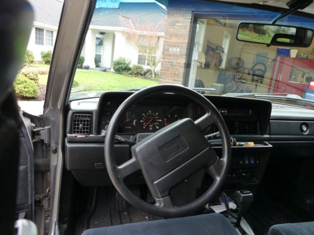 1993 Volvo 240 Base Wagon 4-Door - photo 4