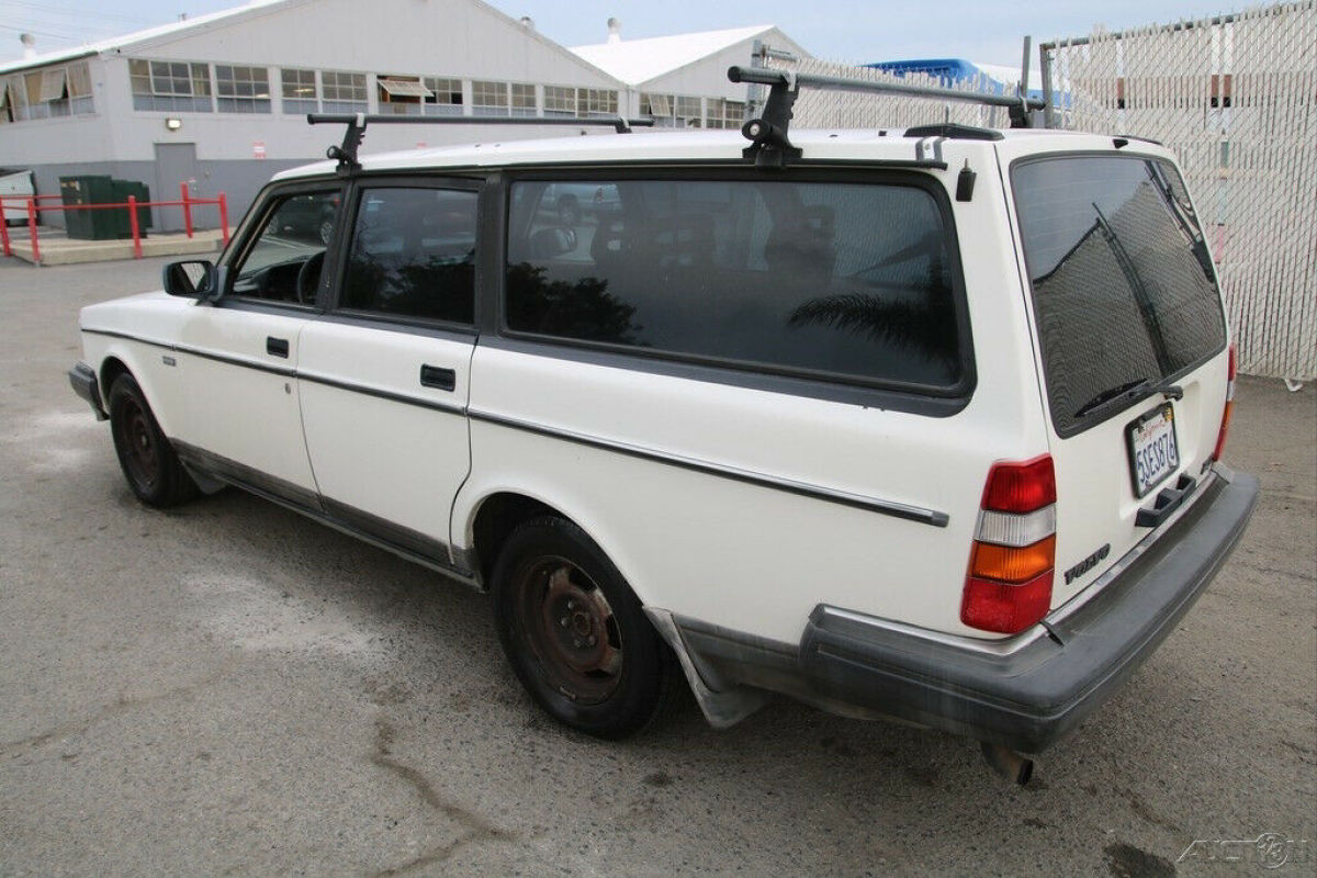 1993 Volvo 240 - photo 3