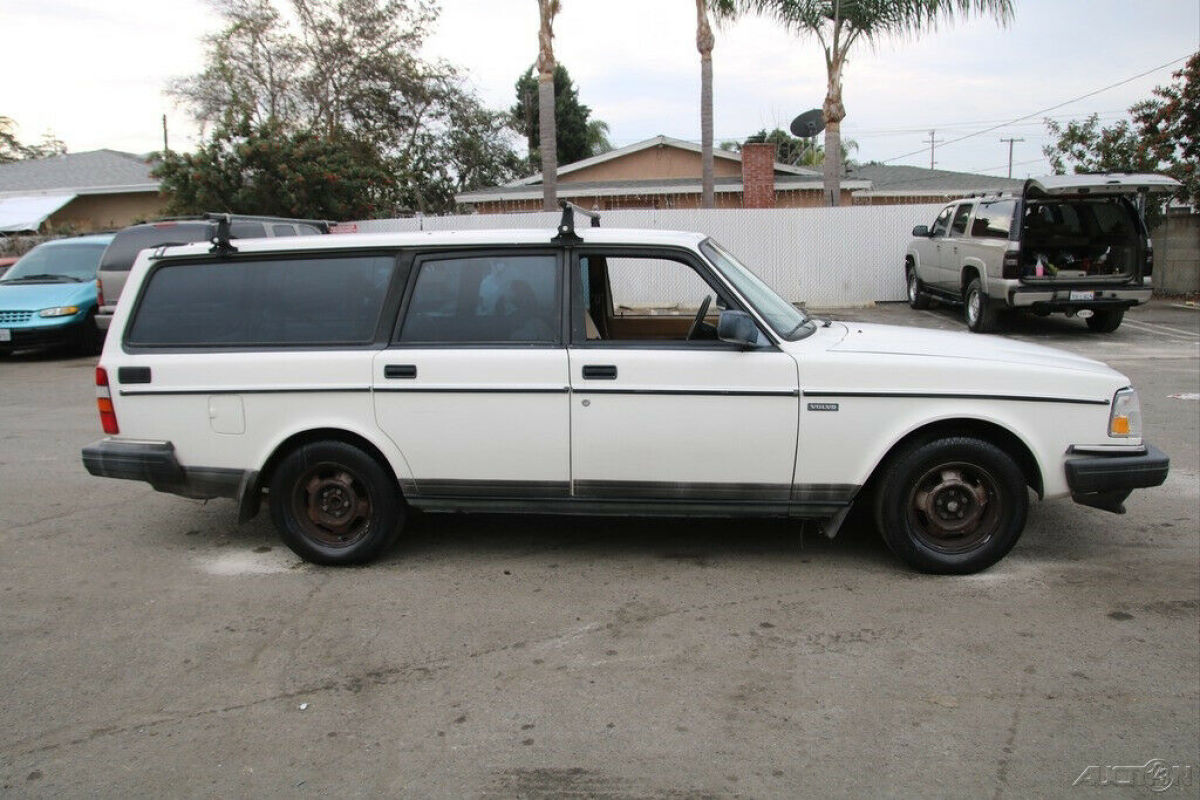 1993 Volvo 240 - photo 6