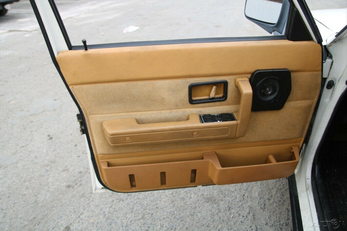 1993 Volvo 240 - photo 9
