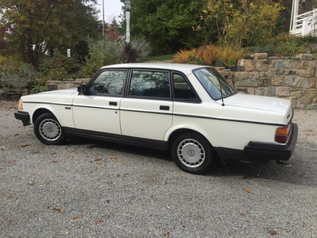 1993 Volvo 240 DL - photo 3