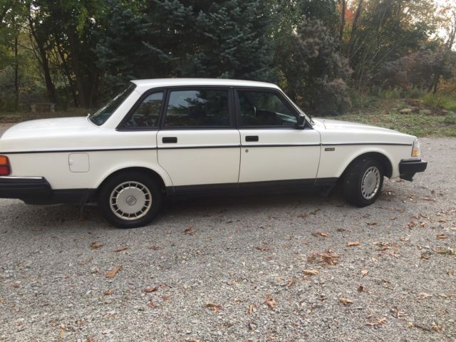 1993 Volvo 240 DL - photo 5