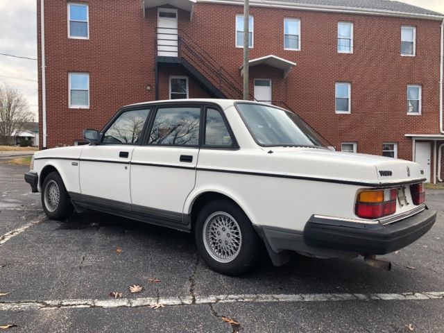 1993 Volvo 240 - photo 3