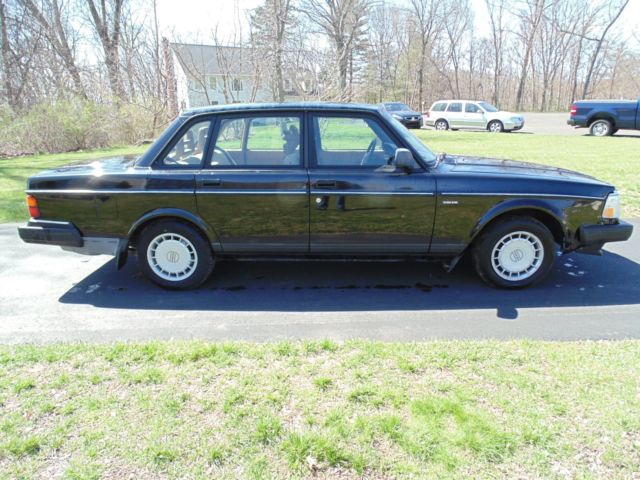 1993 Volvo 240 - photo 2